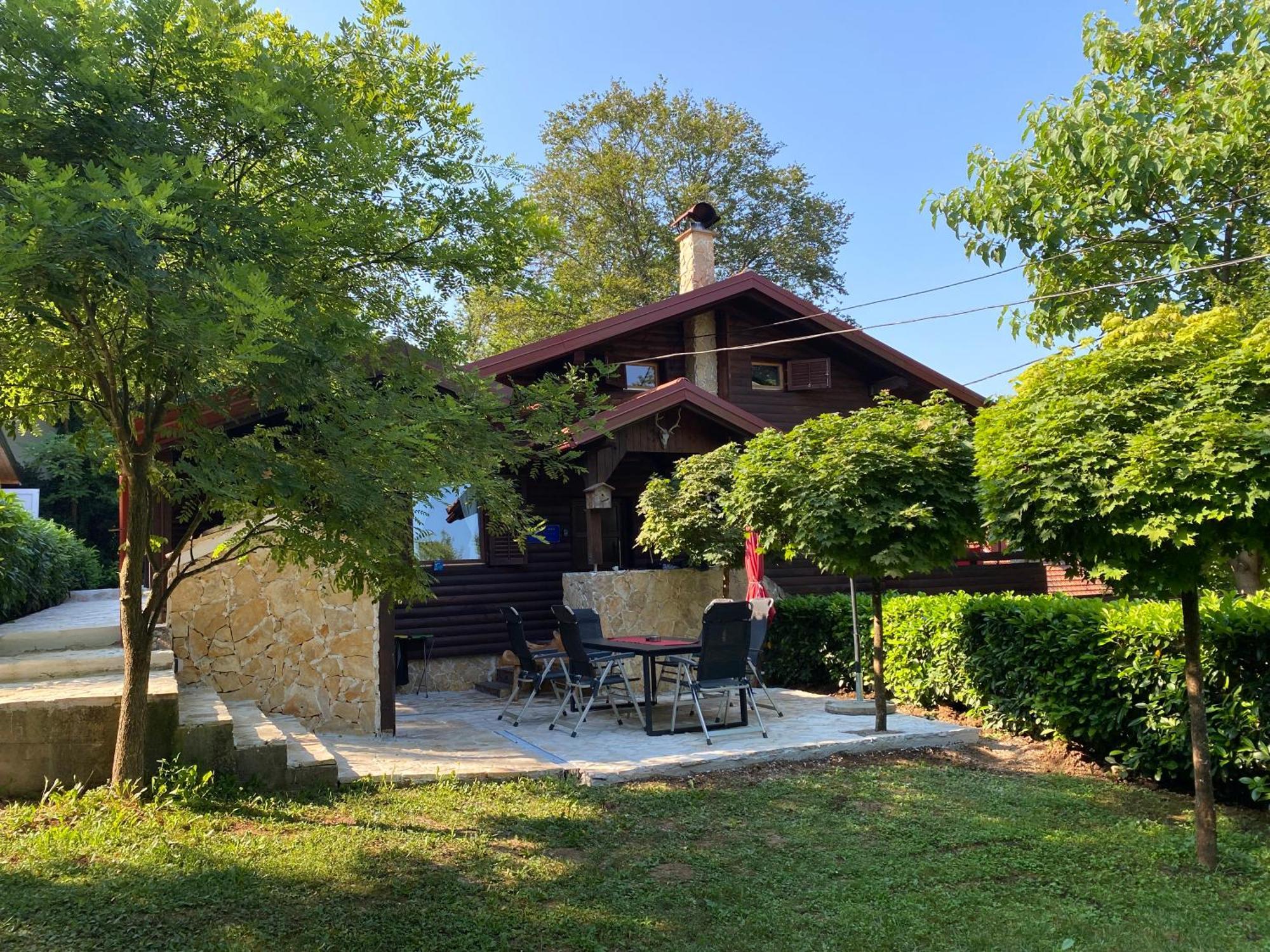 4Trees Holiday House Slunj Ngoại thất bức ảnh